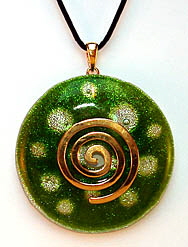 ElfenGlas� CELINE - Glasschmuck - Schmuck-Anh�nger (Donut) aus Glas mit Spirale. Modeschmuck in Fusing-Technik.