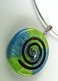 ElfenGlas� CELINE - Glasschmuck - Schmuck-Anh�nger (Donut) aus Glas mit Spirale. Modeschmuck in Fusing-Technik.